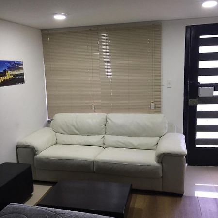 Apta Estudio Bien Ubicado Богота Экстерьер фото